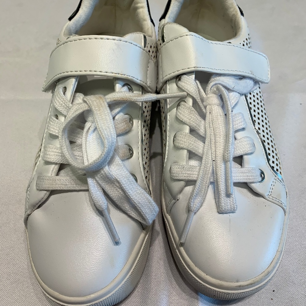 Women's GUESS sneakers